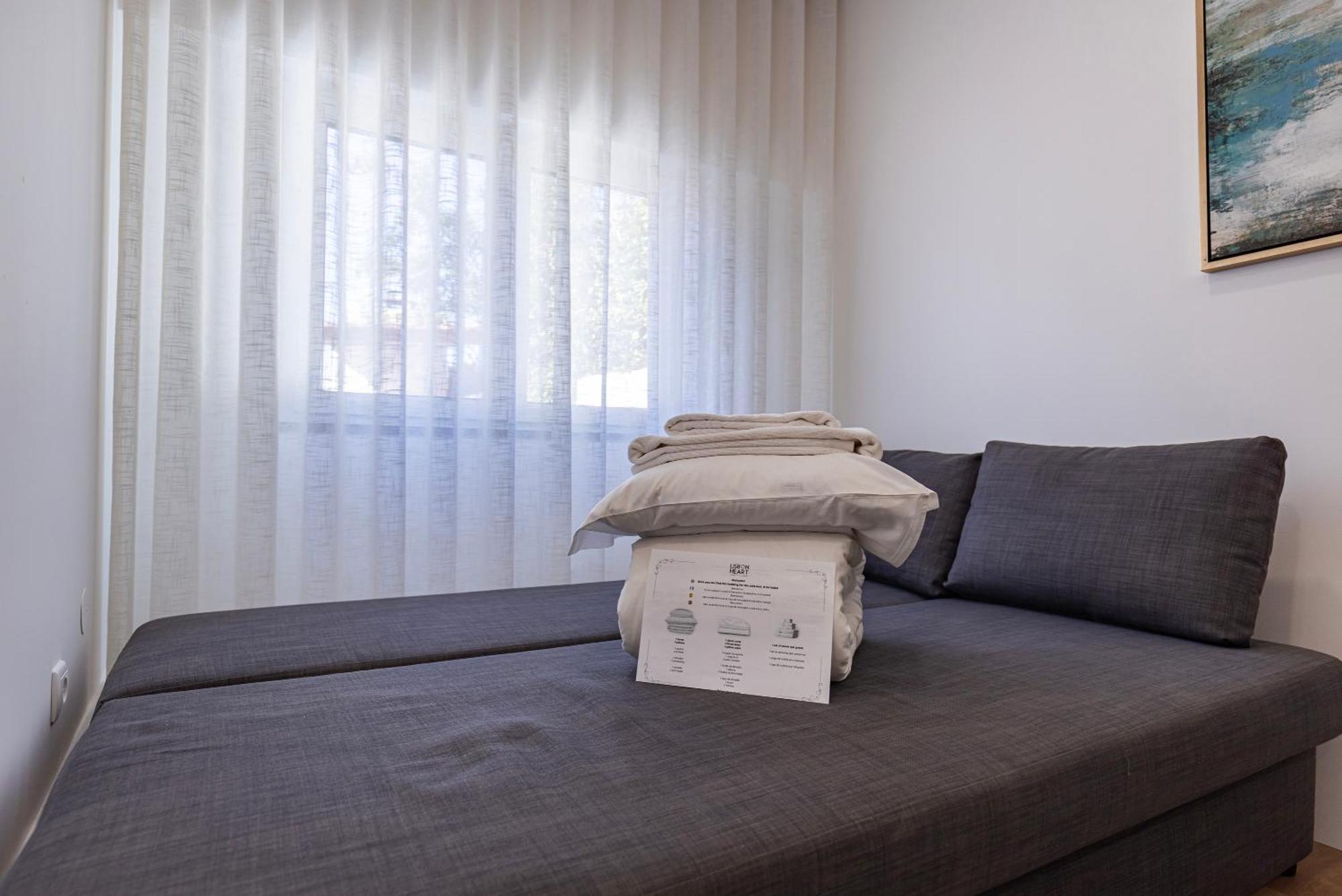 Apartamento Moderno Com Terraco Lisbon Exterior photo